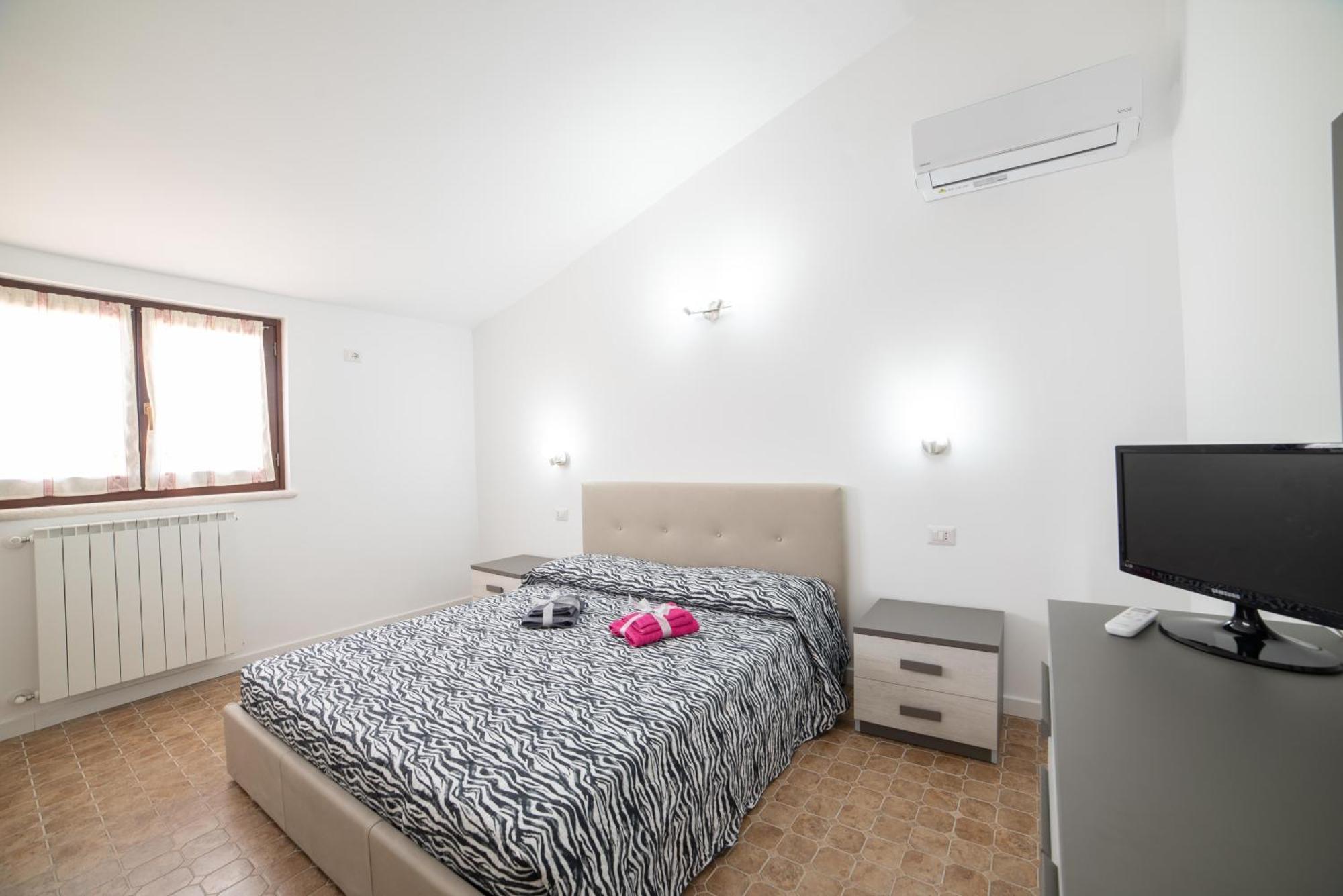 Dolce Alba Bed & Breakfast Montecastrilli ภายนอก รูปภาพ